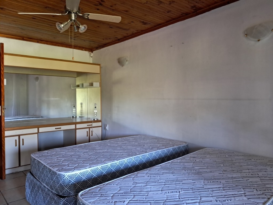 To Let 7 Bedroom Property for Rent in Humansdorp Eastern Cape